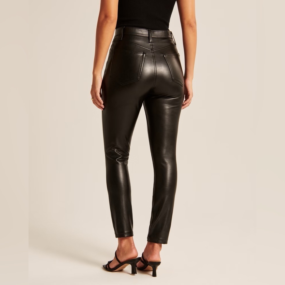 Abercrombie & Fitch The Skinny High Rise Faux Leather Pants 37/24R